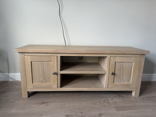 Solid washed oak unit - washed, tv